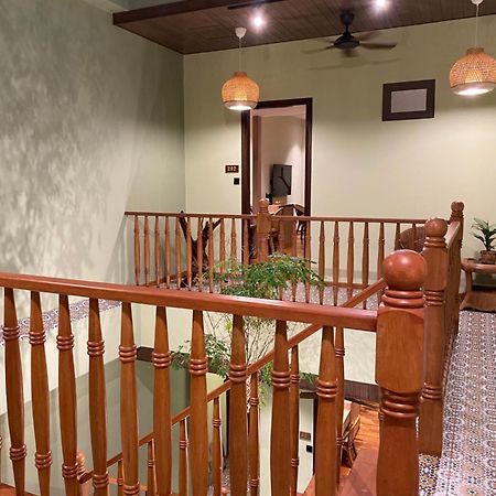 Отель Ke-Lan-Tan House Джорджтаун Экстерьер фото